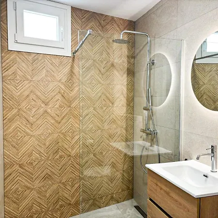 Renovated 2 Bedroom In Center, Carabeo Area Apartment Nerja