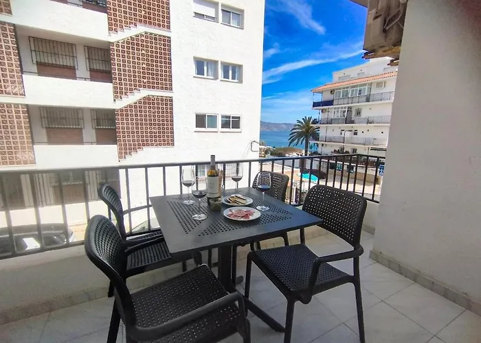 Renovated 2 Bedroom In Center, Carabeo Area 内尔哈