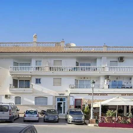 Renovated 2 Bedroom In Center, Carabeo Area *