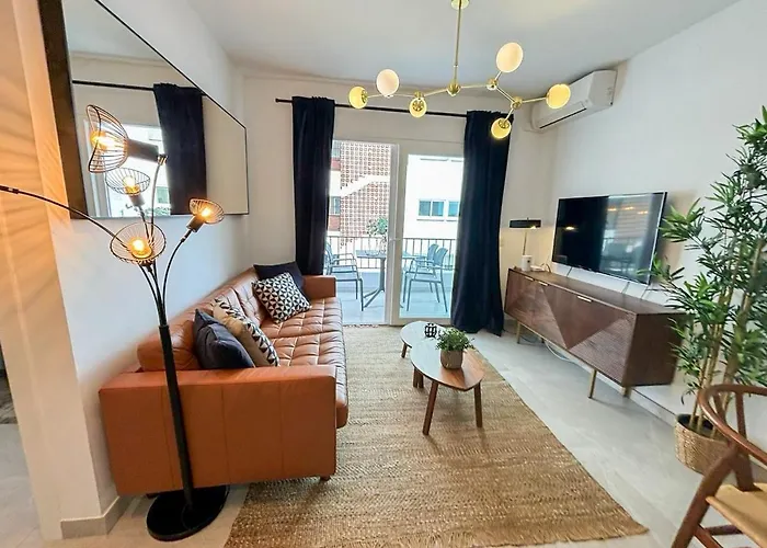 Renovated 2 Bedroom In Center, Carabeo Area Nerja