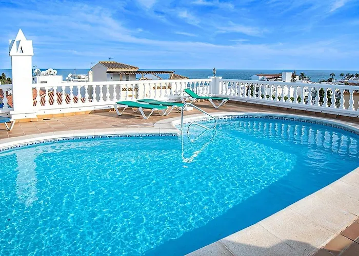 Renovated 2 Bedroom In Center, Carabeo Area Apartmán Nerja